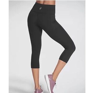 Sketchers Cropped Workout a leggings w Pockets in Black. Size S